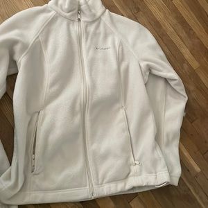 white columbia zip up